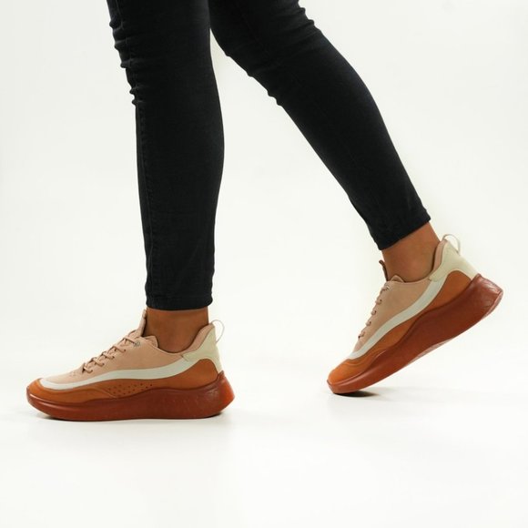 ECCO Women's Therap Outdoor Sneaker - Picture 5 of 6